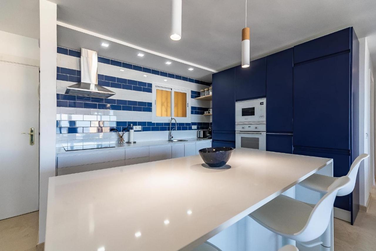 Vistas Azules -- Remodeled, Large Terrace, Spectacular Ocean Views And Beach Level Access Торремолинос Экстерьер фото